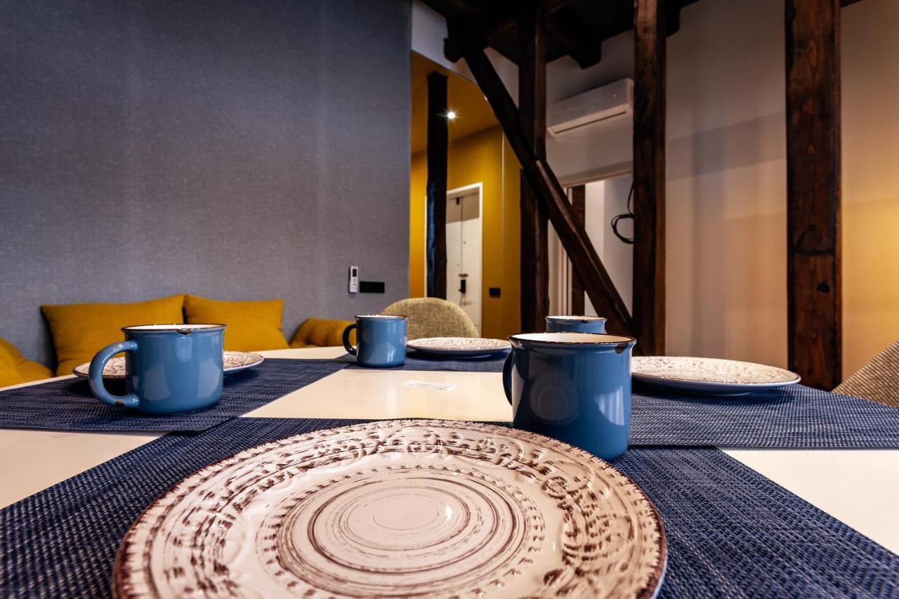 Leogrand Apartments On Kniazia Romana 6 Lviv Bagian luar foto